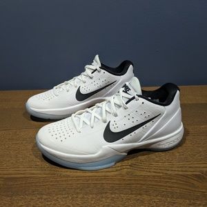 nike air zoom hyper attack